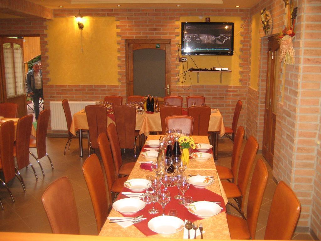 Pensiunea Colt Alb Baile Homorod Bagian luar foto